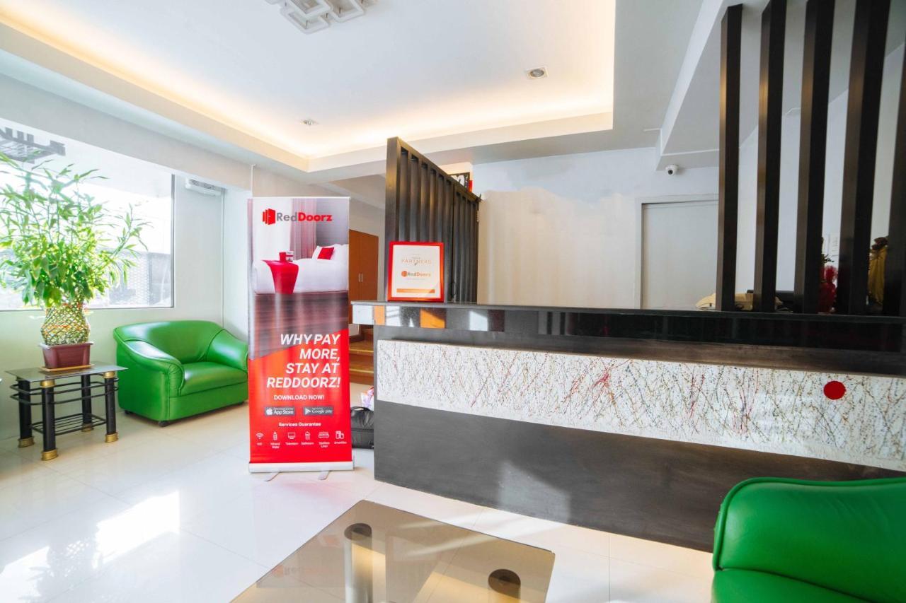 Reddoorz Plus Near San Pedro Cathedral Davao Luaran gambar