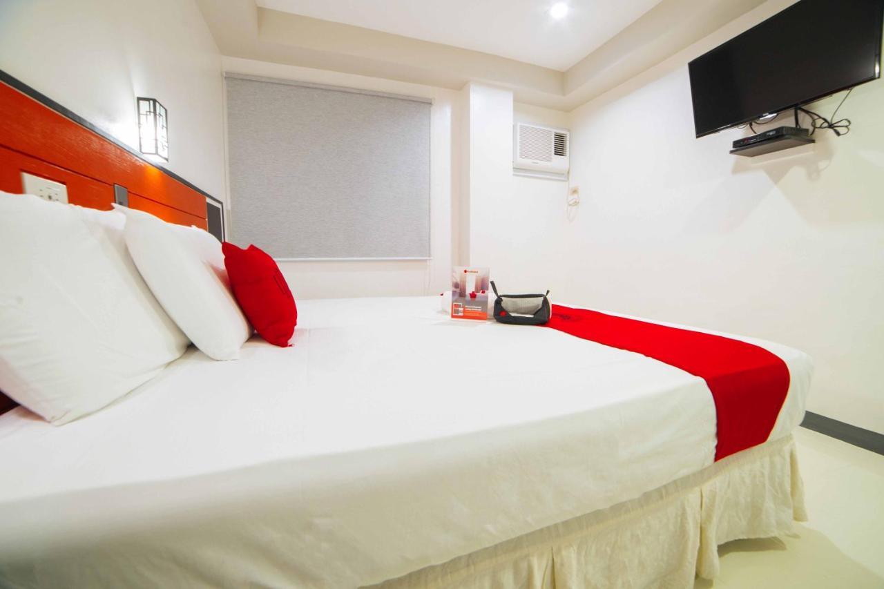 Reddoorz Plus Near San Pedro Cathedral Davao Luaran gambar