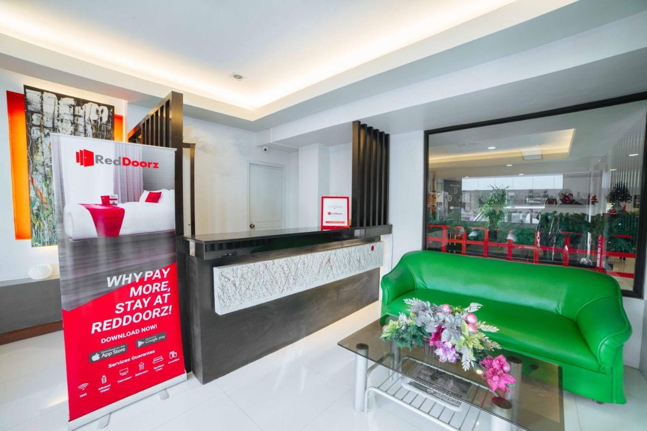 Reddoorz Plus Near San Pedro Cathedral Davao Luaran gambar